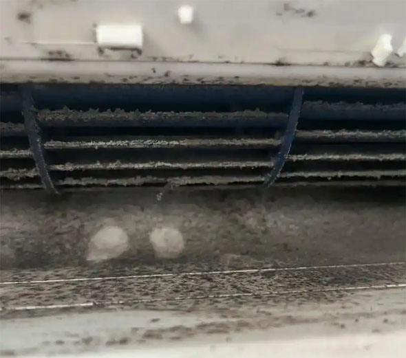 舒城空调吹的风有股烧焦味是怎么回事